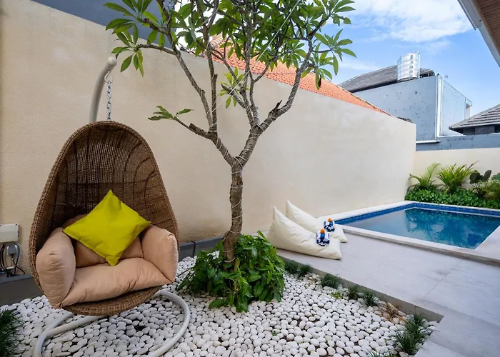 Villa Ayura - Luxury Three Bedroom Private Pool Legian