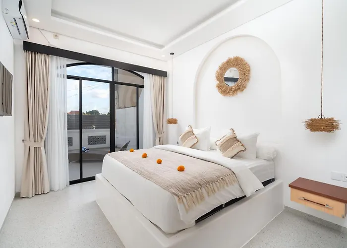Villa Ayura - Luxury Three Bedroom Private Pool