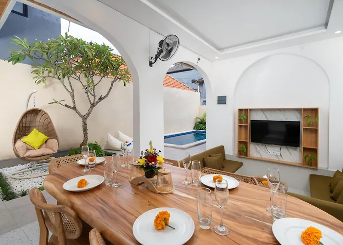 Ayura - Luxury Three Bedroom Private Pool