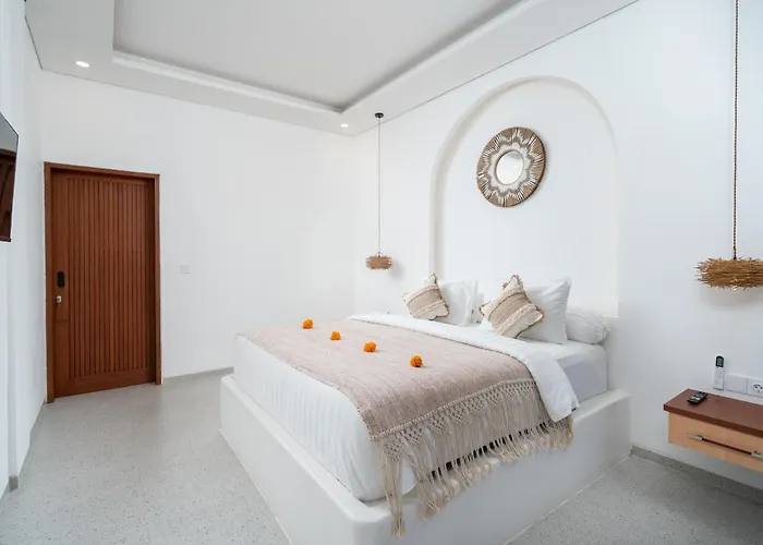 Ayura - Luxury Three Bedroom Private Pool *